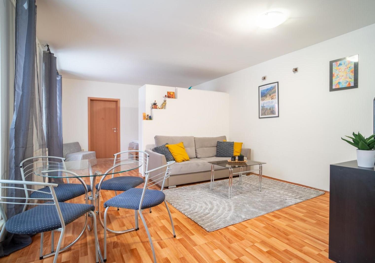 A Cozy Apartment In Bratislava Downtown Ngoại thất bức ảnh