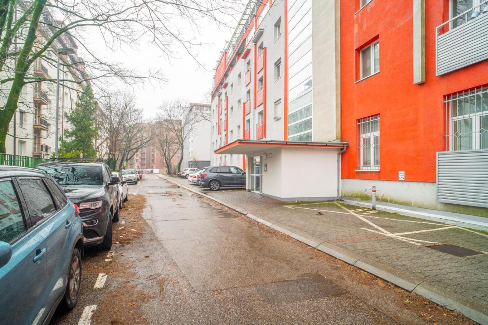 A Cozy Apartment In Bratislava Downtown Ngoại thất bức ảnh
